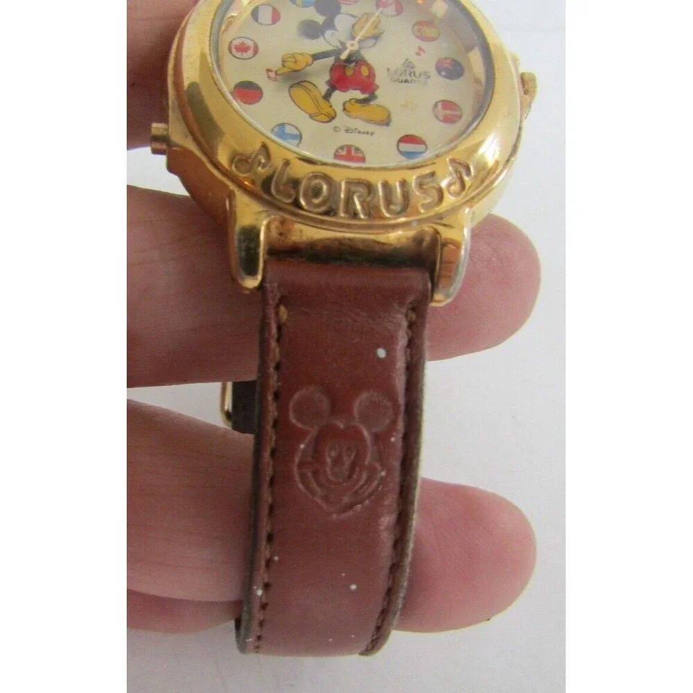 Disney Mickey Mouse Lorus Watch Christmas 1992 Gold Vintage Quartz